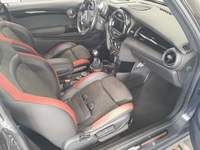 Вид на салон