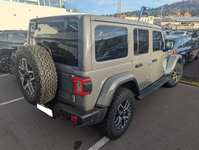 Вид сзади справа