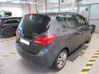 Pogled od pozadi desno