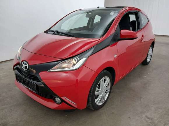 Vaizdas iš priekio kairės