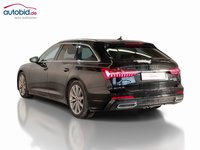 Vaade tagant vasakult