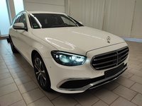 Вид спереди справа