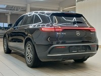 Вид сзади слева