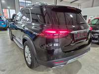 Вид сзади слева