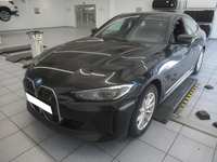 Вид спереди слева