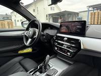 Вид на салон