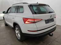 Widok z tyłu po stronie lewej