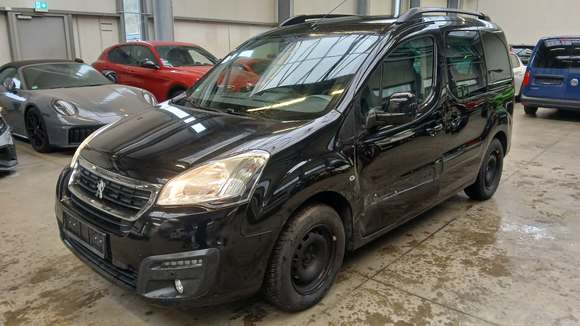 Widok z przodu po stronie lewej