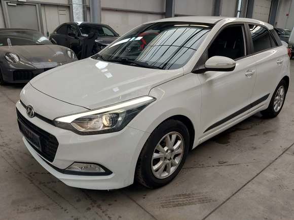 Widok z przodu po stronie lewej