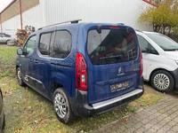 Vaizdas iš galo kairės