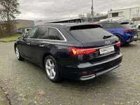 Pogled od pozadi levo