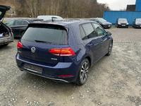 Vaizdas iš galo dešinės