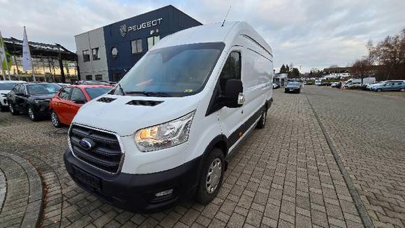 Vaizdas iš priekio kairės