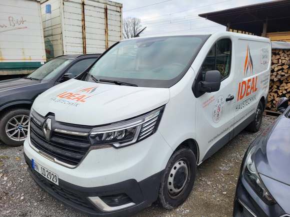 Vaizdas iš priekio kairės