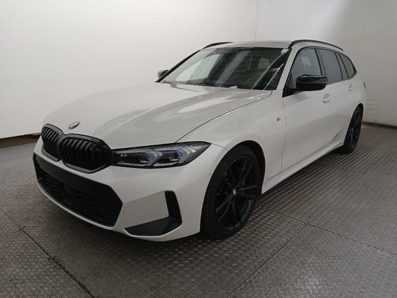 Pogled od napred levo