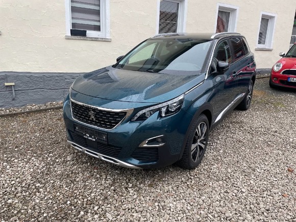 Vaizdas iš priekio kairės