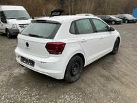 Vaizdas iš galo dešinės