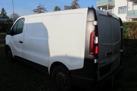 Vaizdas iš galo kairės