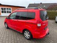 Vaizdas iš galo kairės