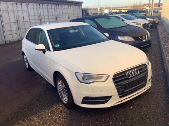 Vaizdas iš priekio kairės