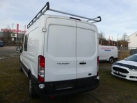 Vaizdas iš galo kairės