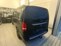 Vaizdas iš galo kairės