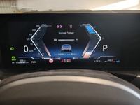 Pohľad na združený prístroj na palubnej doske