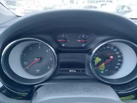 Pogled na kombinovani instrument