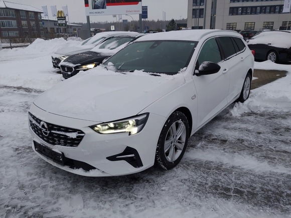 Pogled od napred levo