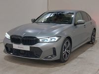 Pogled od napred levo