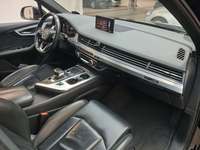 Вид на салон