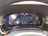 Pohľad na združený prístroj na palubnej doske