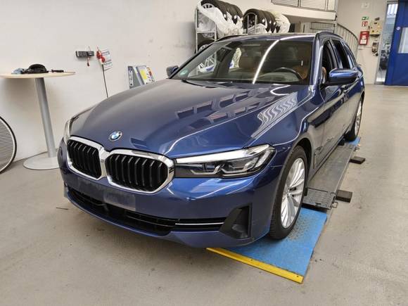 Náhľad spredu zľava