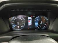 Pohľad na združený prístroj na palubnej doske