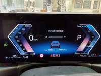 Pohľad na združený prístroj na palubnej doske