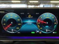 Pogled na kombinovani instrument