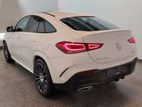 Pogled od pozadi levo