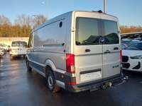 Pogled straga lijevo