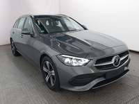 Pogled desno spredaj