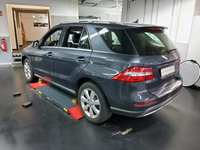 Vue de l’arrière gauche