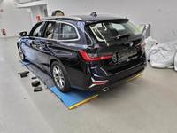 Vue de l’arrière gauche