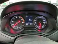 Pohled na přístrojovou desku