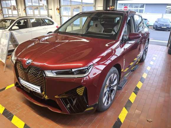 Náhled zpředu zleva