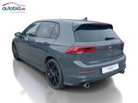 Pogled od pozadi levo