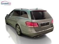 Widok z tyłu po stronie lewej