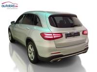 Widok z tyłu po stronie lewej