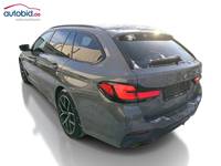 Vaizdas iš galo kairės