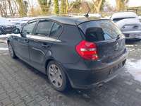 Pogled od pozadi levo