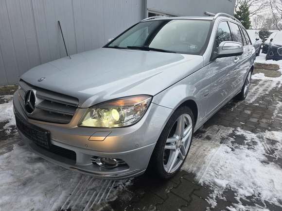 Pogled od napred levo