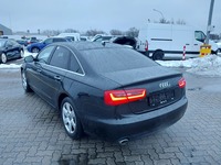 Pogled od pozadi levo